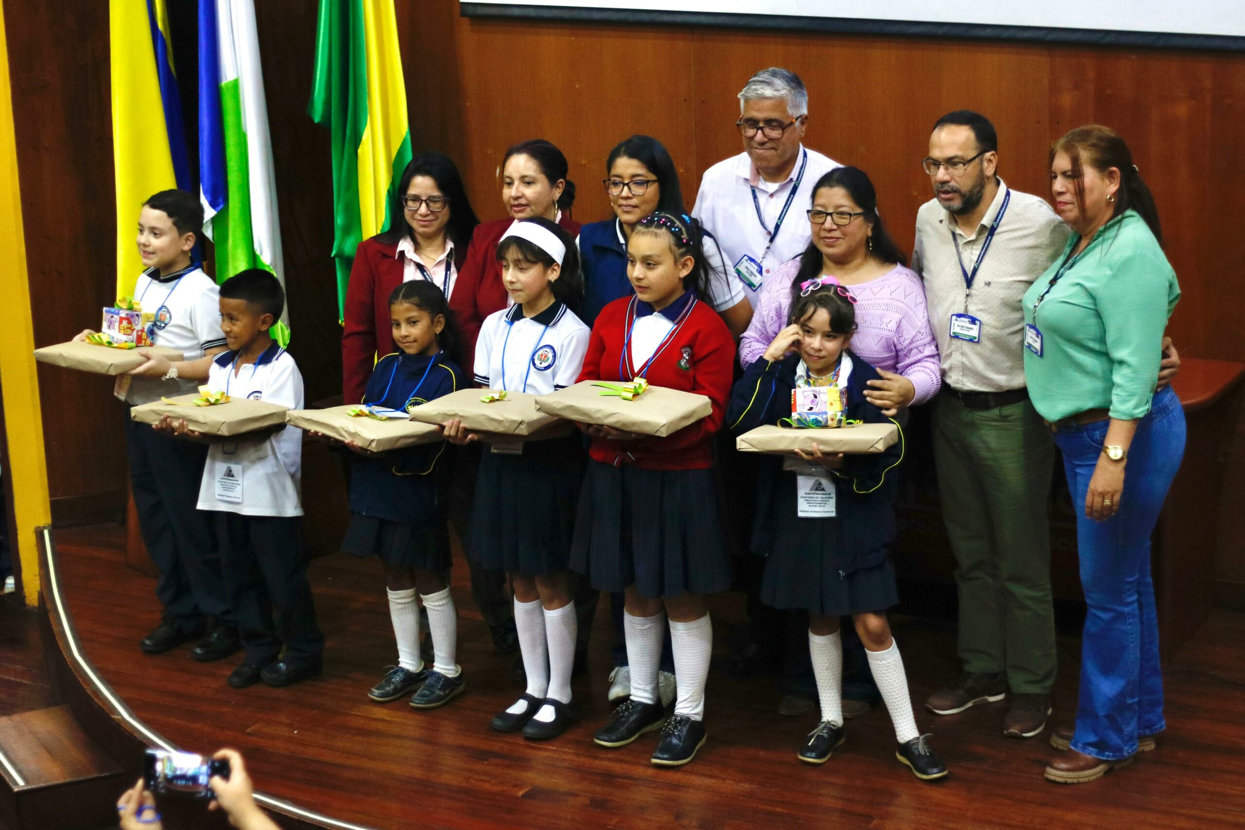 De la A a la Z concurso Intercolegiado de Deletreo