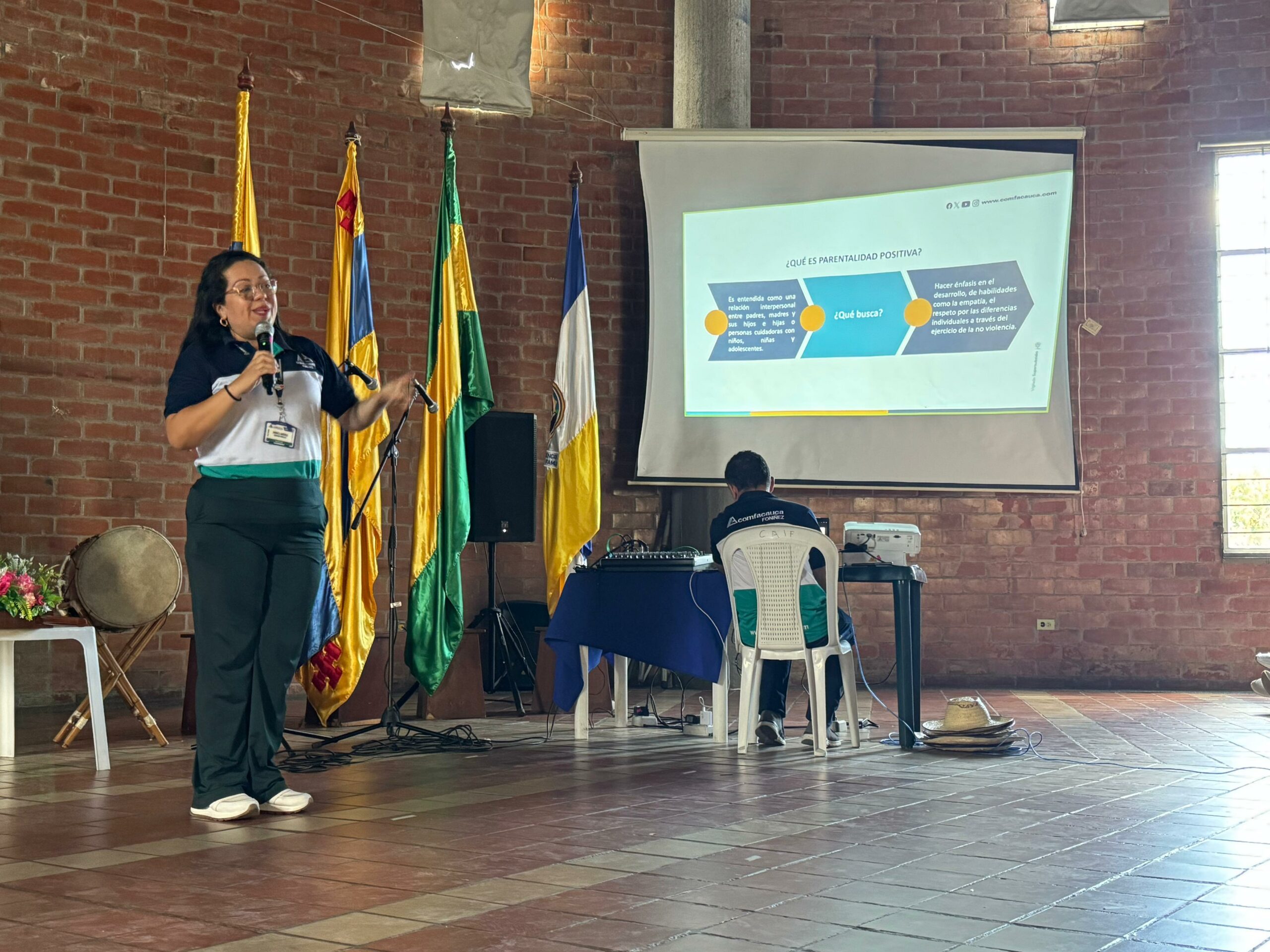 AIPI Comfacauca fortalece la crianza afectiva través de talleres para familias