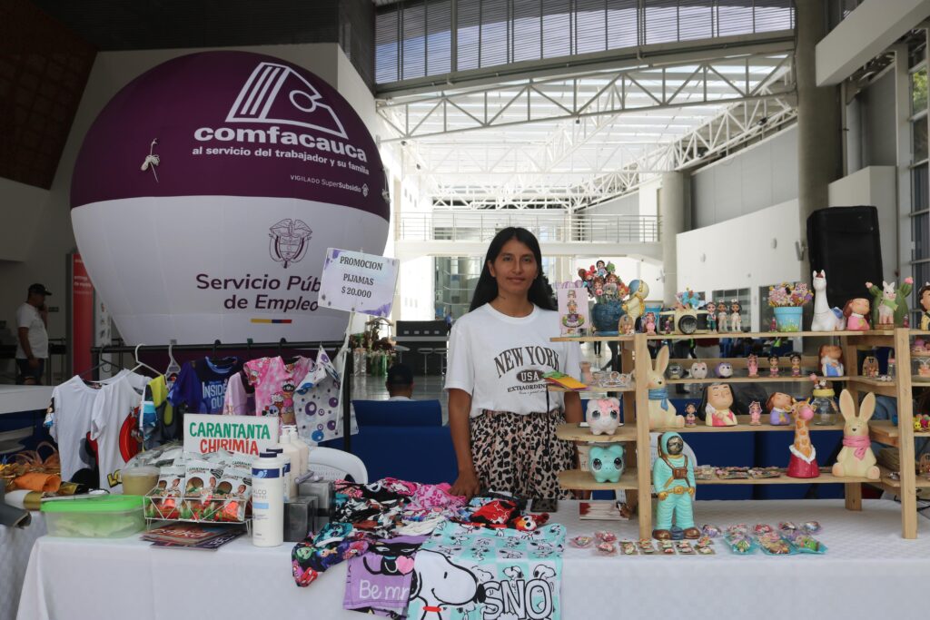 Feria de servicios y emprendimientos en el aeropuerto: conectando ...