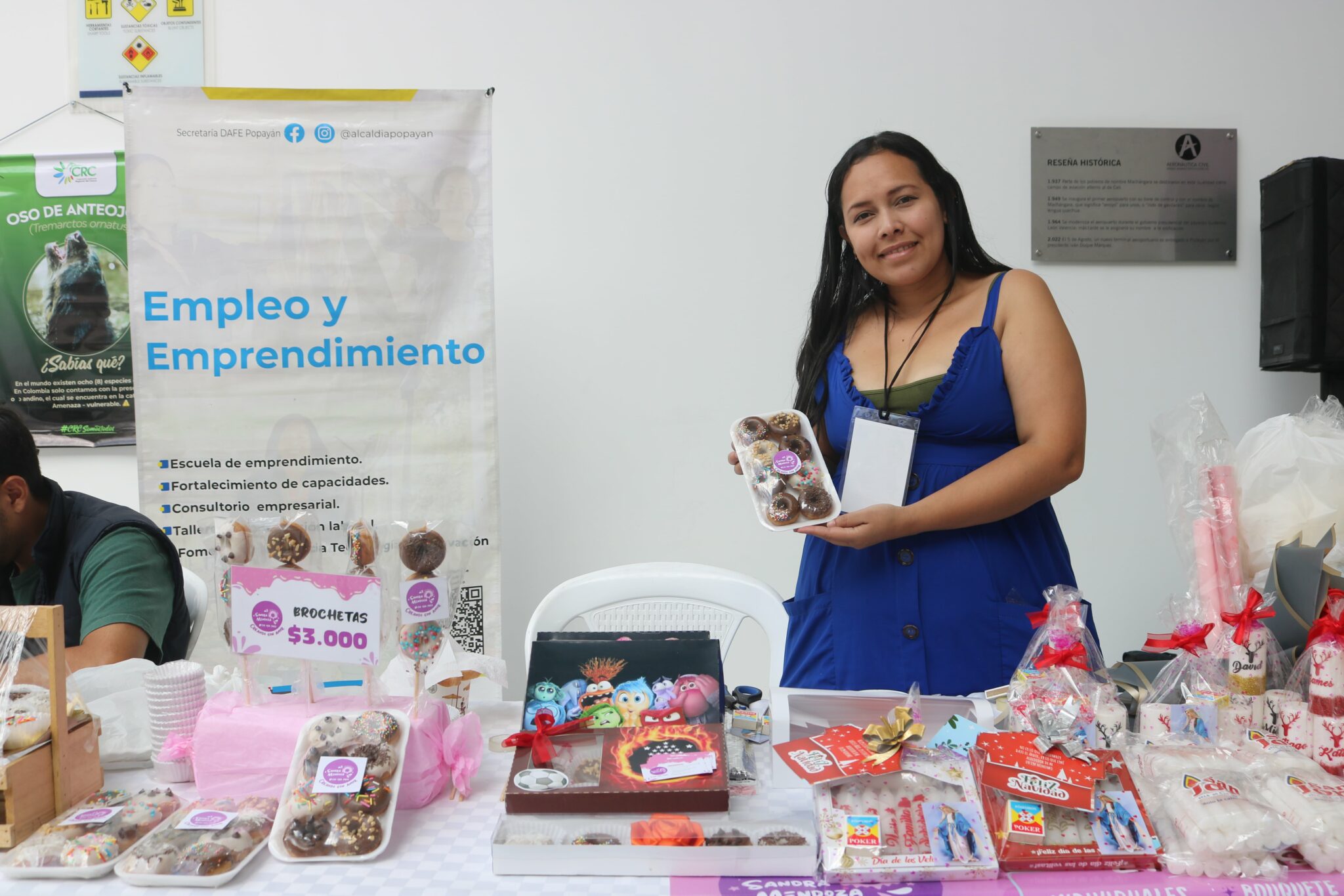 Feria de servicios y emprendimientos en el aeropuerto: conectando ...