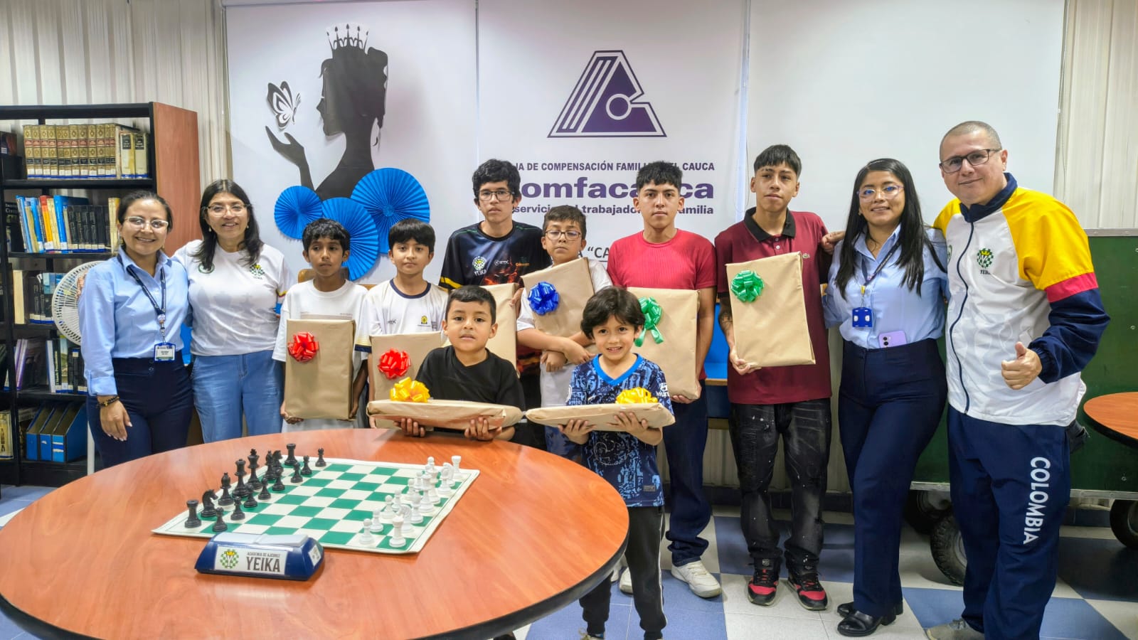 La Biblioteca Carlos Albán promovió la práctica del ajedrez con torneo por categorías