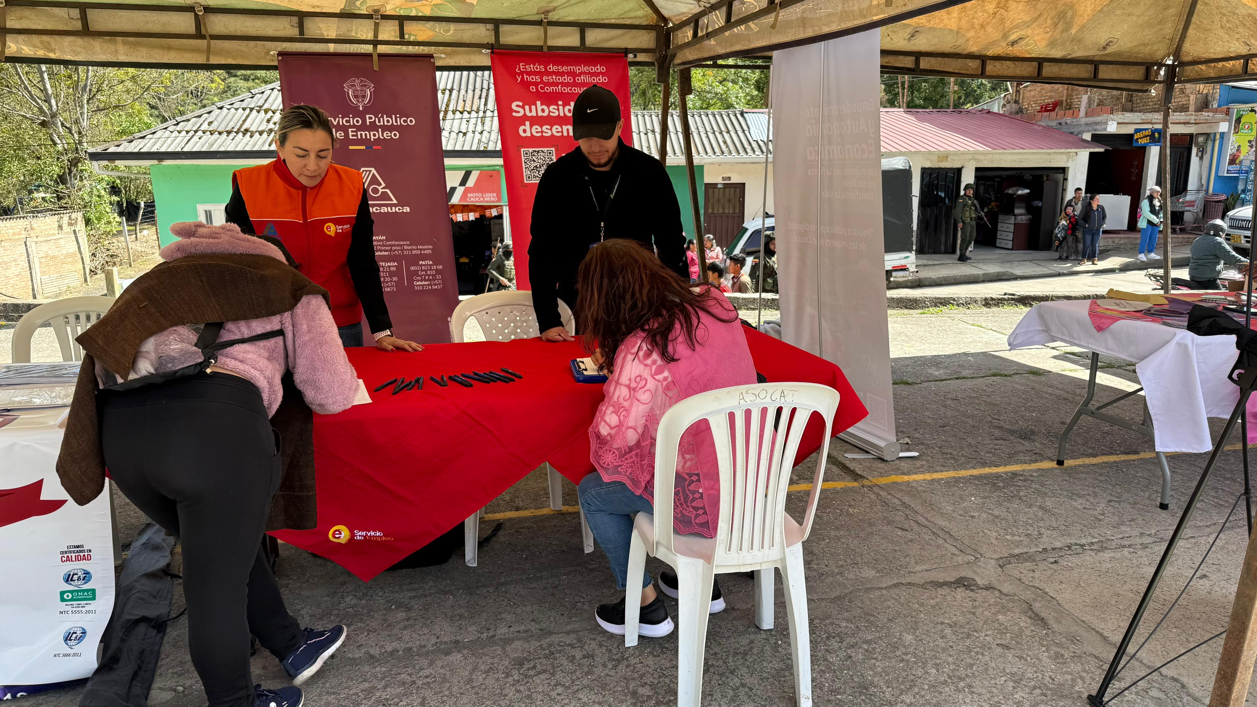 Oportunidades más cerca de las comunidades: Totoró recibió a la Agencia de Empleo Comfacauca