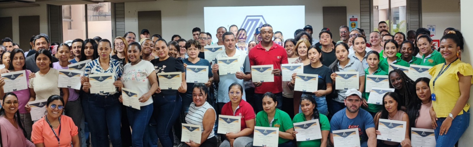 “Servicios que enamoran”: una capacitación que tocó el corazón del servicio al cliente en Santander de Quilichao