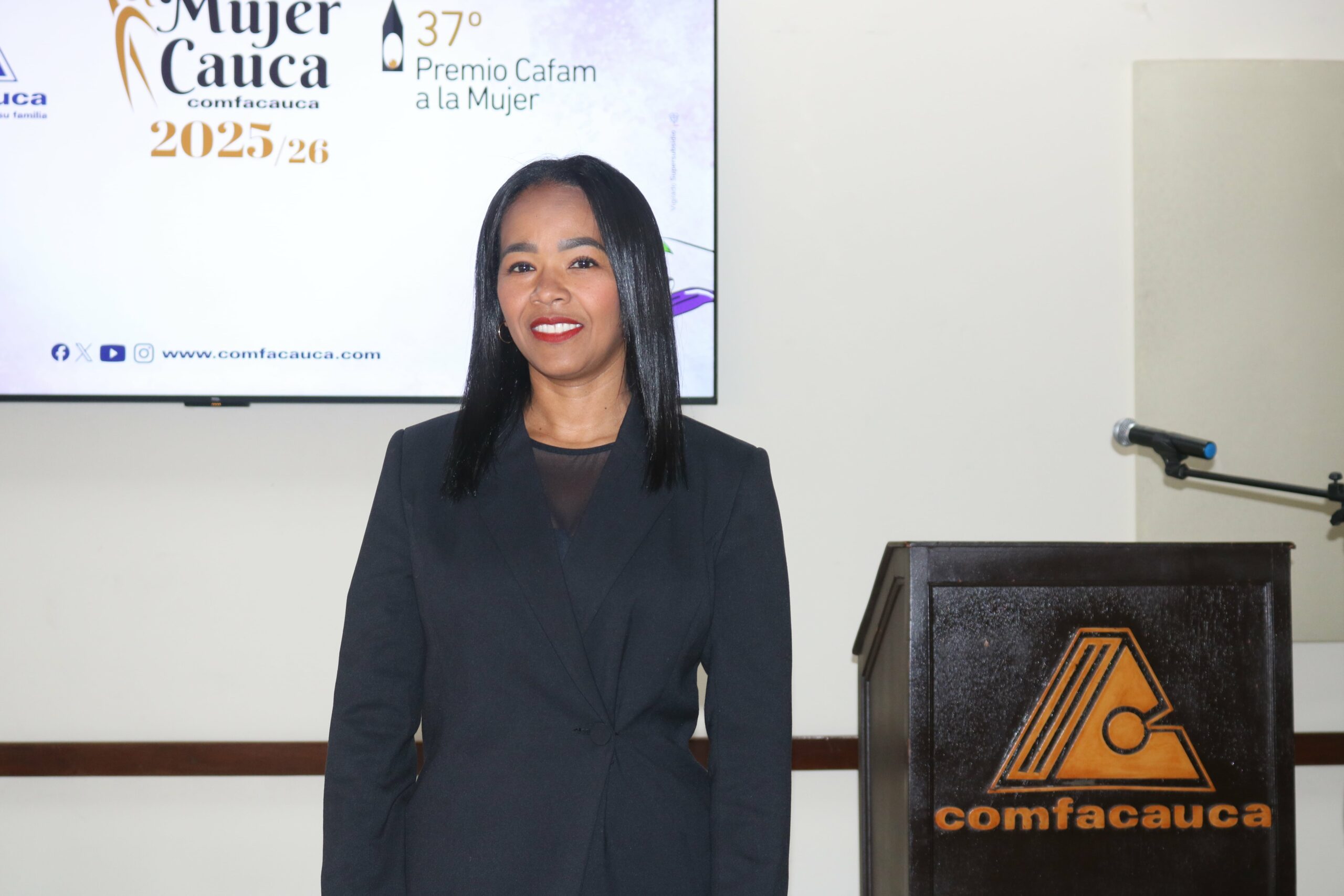 Yulanny Burbano Melecio, una voz que inspira: elegida como Mujer Cauca Comfacauca 2025-2026